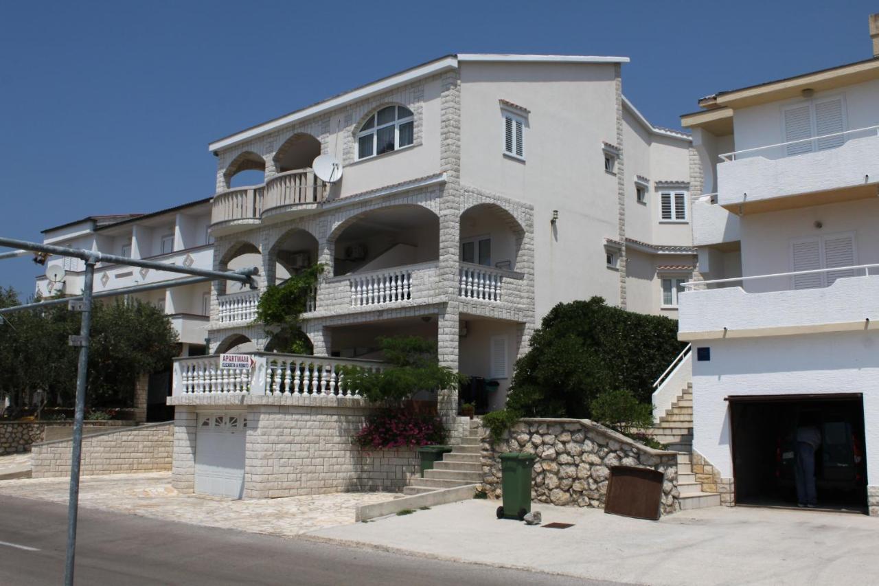 Apartments By The Sea Stara Novalja, Pag - 6469 Exteriér fotografie